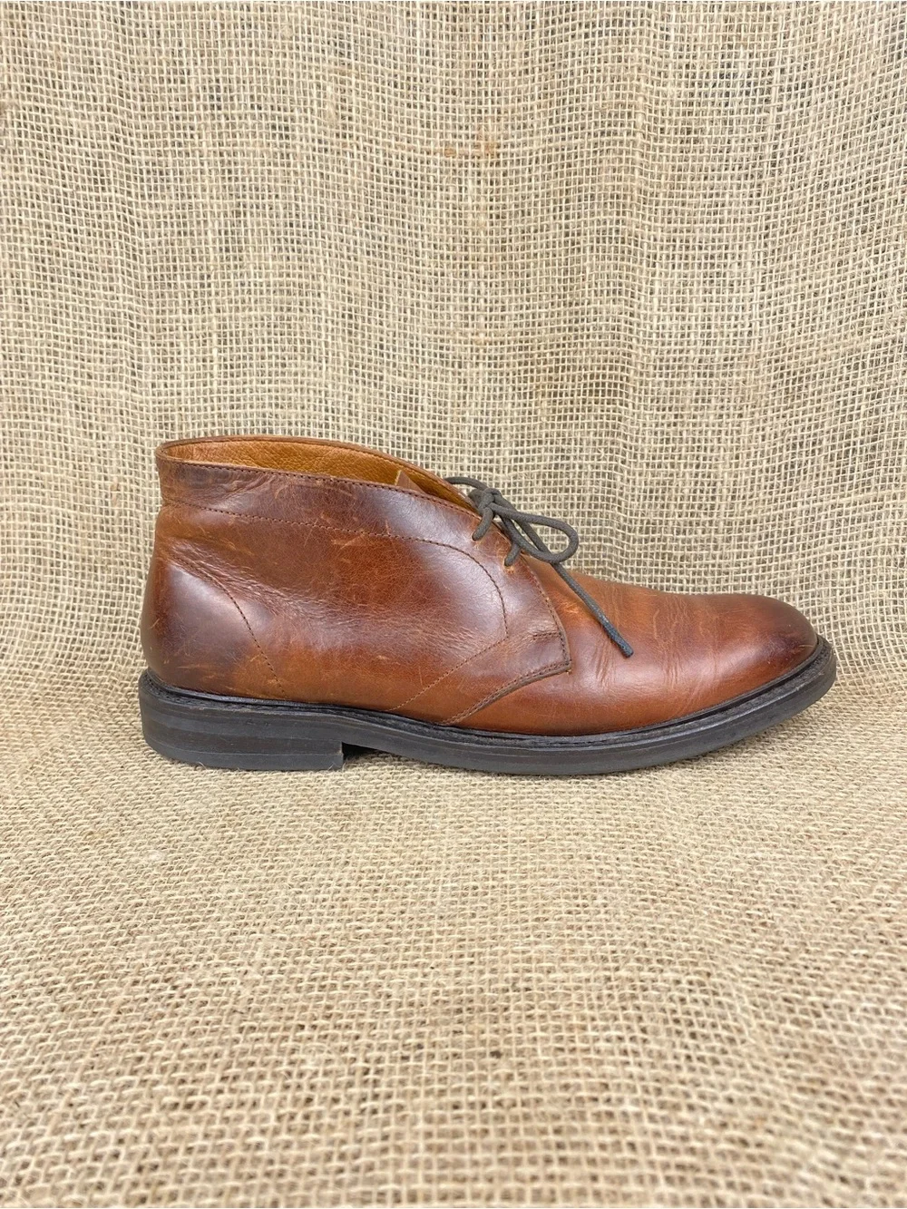 Frye these chukka